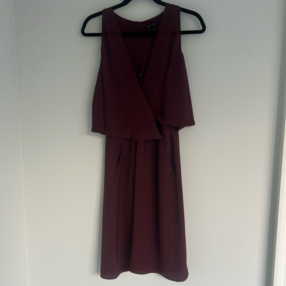 Theory double layer dress with pockets.